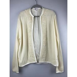 Vtg Cecile 1950’s Sz 42 (US 10-12) Cream Lnd LS Lambswool, Angora Blnd Emb Cardi